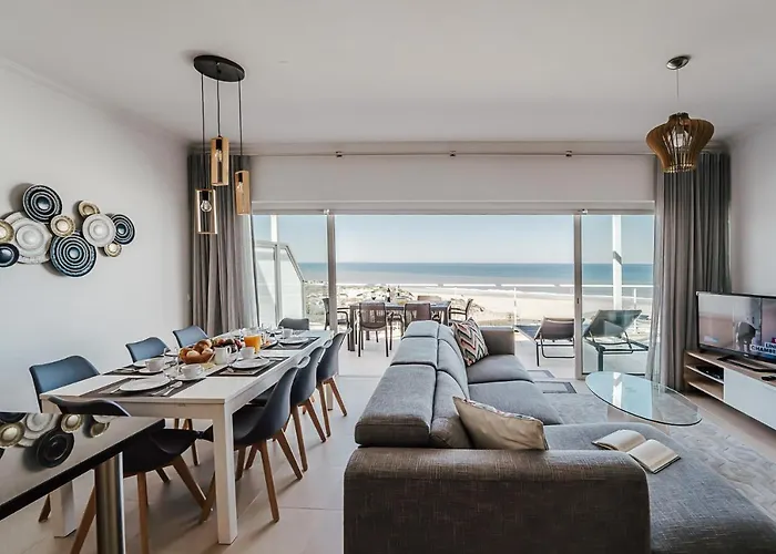 Beachfront Atlantic Sunset A07 Apartment